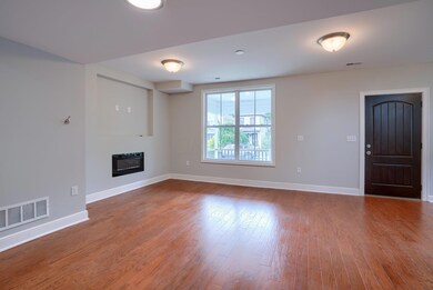 218 Whitethorne Ave (20)