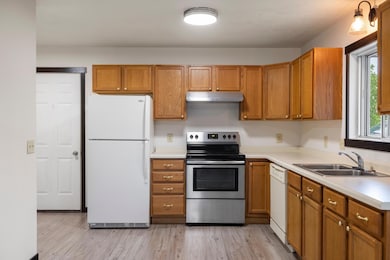 601 Lindy Dr, Park Rapids, MN 56470 - photo 4