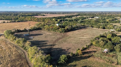 1370 N River Rd, Mulvane, KS 67110 - photo 2