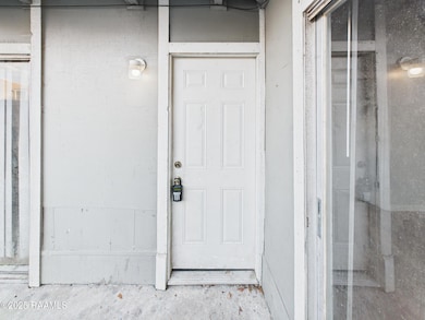 CAM04246G0-PR0184-STILL002