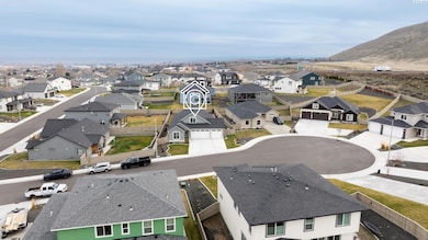 1058 Klikitat St, Richland, WA 99352 - photo 3