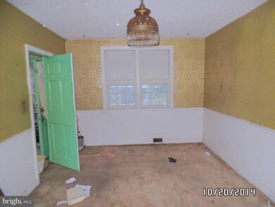 3906 Bareva Rd, Baltimore, MD 21215 - photo 5