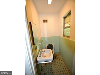 1801 Alsace Rd, Reading, PA 19604 - photo 7