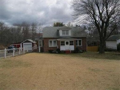 22 Fuller St, Ludlow, MA 01056 - photo 3