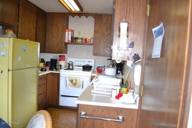 05 Kitchen 1st Lvl (800x533)