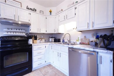 905 N 7th Ave W, Newton, IA 50208 - photo 4