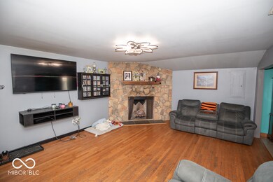 3357 Nottingham Dr, Columbus, IN 47203 - photo 4