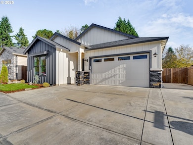 11009 NE 55th Ave, Barberton, WA 98686 - photo 2