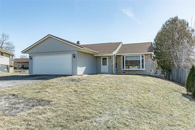 637 Bartlet Ct NW, Cedar Rapids, IA 52405 - photo 2
