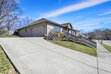 1616 S Andrew Cir, Bloomington, IN 47401 - photo 3