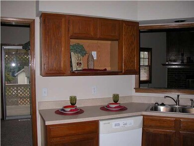 Lots of cabinets (plus a pantry) and countertop wo