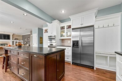 5433 Oakview St, Shawnee, KS 66216 - photo 6