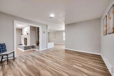 7904 Standley St, North Richland Hills, TX 76180 - photo 2