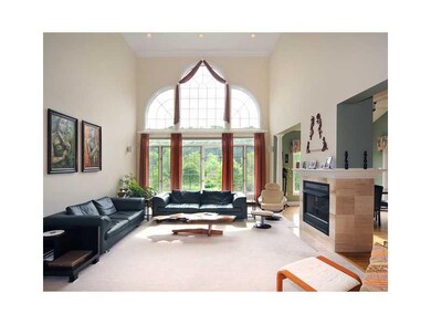 Den/Family/Great Room. WOW_.Factor windows shows b