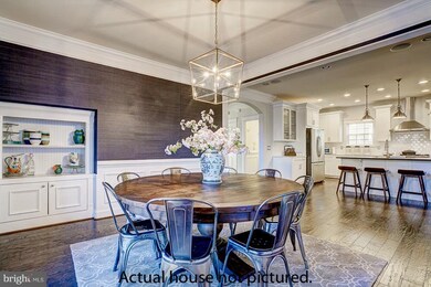 8847 Tuckerman Ln, Potomac, MD 20854 - photo 3