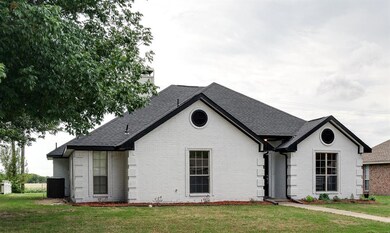410 Winn Rd, Celina, TX 75009 - photo 2