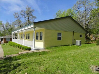 495 - 497 S Wood Ave, Fayetteville, AR 72701 - photo 2