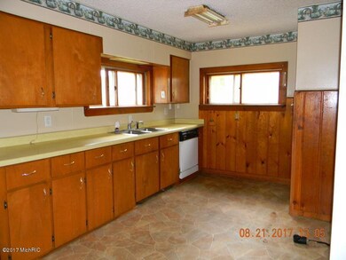 120 3rd street stanton 007