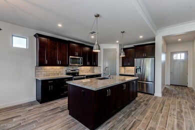 KITCHEN 4