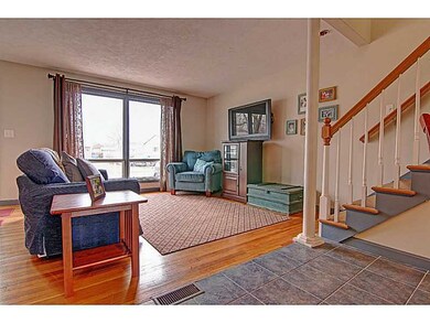 18 Meadowcrest Dr, Riverside, RI 02915 - photo 4