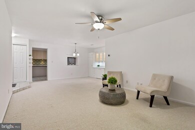 5807 Cove Landing Rd unit 101, Burke, VA 22015 - photo 6