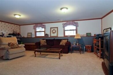 332 N True St, Griffith, IN 46319 - photo 5