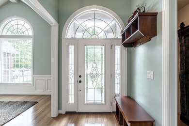 11116 Radleigh Ln, Louisville, KY 40291 - photo 4