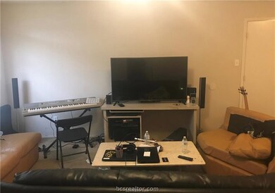 1104 Spring Loop unit C, College Station, TX 77840 - photo 4