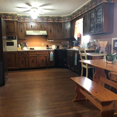 Large kitchen with casual dining area