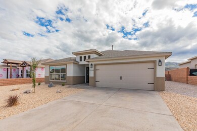 1335 Santiago St, Alamogordo, NM 88310 - photo 3