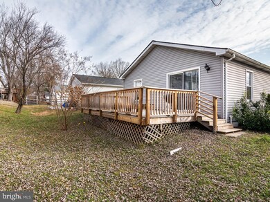 8929 Twelve Sons Ct, Jessup, MD 20794 - photo 4