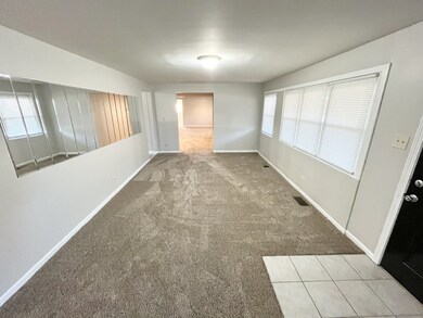18041 Thomas Ln, Country Club Hills, IL 60478 - photo 2