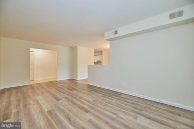 11323 Commonwealth Dr unit 4, Rockville, MD 20852 - photo 7