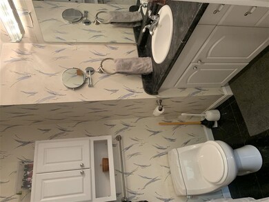 38 Walnut Cir, MerriMacK, NH 03054 - photo 4