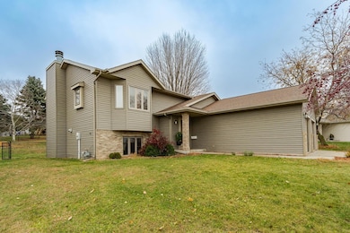 3620 Halling Place SW, Rochester, MN 55902 - photo 2