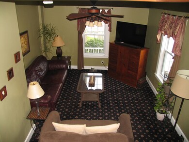 23 Progress St unit 23, Hopedale, MA 01747 - photo 4