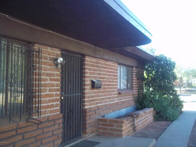 1408 E 8th 036