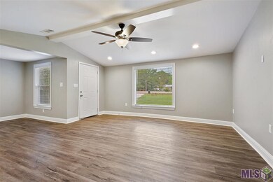 13556 Devall Rd, Baton Rouge, LA 70818 - photo 3