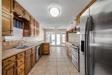 7616 Hunt Dr, North Richland Hills, TX 76182 - photo 6