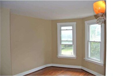 919 Lawrence Ave, Darby, PA 19023 - photo 4