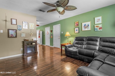 9120 Tammy Ln, Moss Point, MS 39562 - photo 5