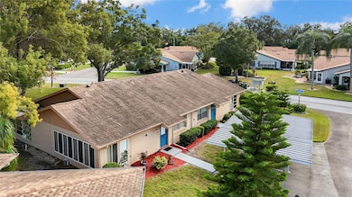 409 Feltham Trail unit B, Sun City Center, FL 33573 - photo 3