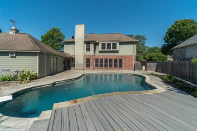 1205 Twin Oaks St, Friendswood, TX 77546 - photo 2