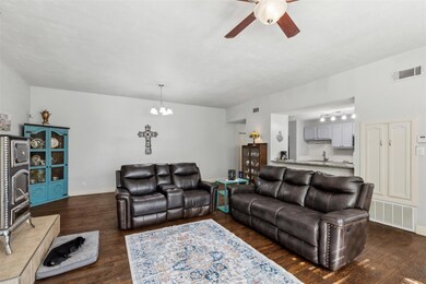 205 Saddle Rd, Fort Worth, TX 76108 - photo 6