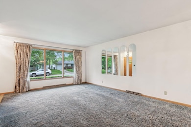 8-web-or-mls-Endicott Ave-3105-008