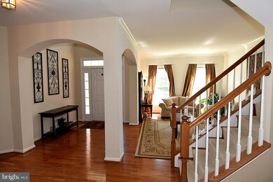 2073 Powells Landing Cir, Woodbridge, VA 22191 - photo 4