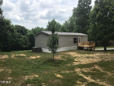 412 Laws Rd, Greeneville, TN 37743 - photo 2