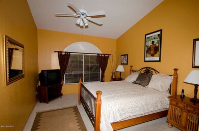15 Master bedroom (1)