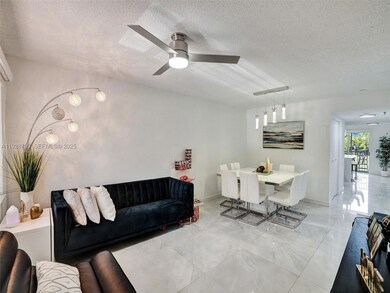 9470 Tangerine Place unit 207, Davie, FL 33324 - photo 2