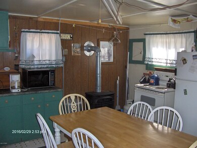 947 Five Mile Meadow Rd, Dingmans Fry, PA 18328 - photo 5